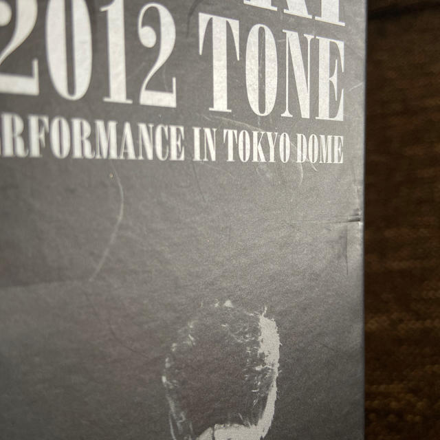東方神起(トウホウシンキ)の“初回限定盤DVD BOX”東方神起 LIVE TOUR 2012 ~TONE~ エンタメ/ホビーのDVD/ブルーレイ(ミュージック)の商品写真