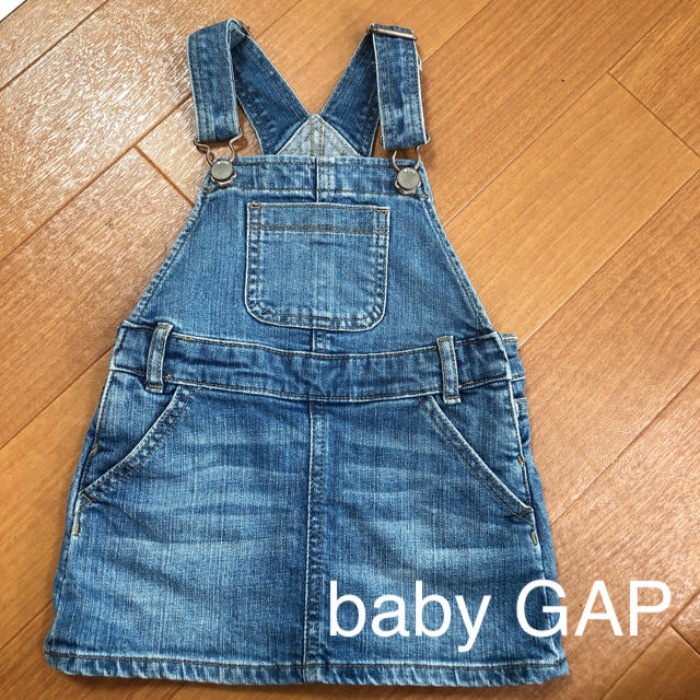 babyGAP(ベビーギャップ)の《美品》baby gapデニムジャンパースカート　サロペット キッズ/ベビー/マタニティのキッズ服女の子用(90cm~)(スカート)の商品写真