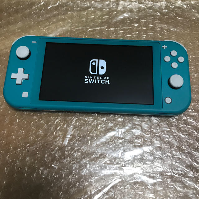Nintendo Switch(ニンテンドースイッチ)のSwitch ライト ターコイズ エンタメ/ホビーのゲームソフト/ゲーム機本体(携帯用ゲーム機本体)の商品写真
