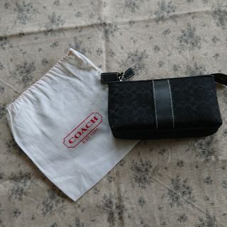 コーチ(COACH)の【送料無料】新品 COACH ポーチ 黒 ブラック(ポーチ)