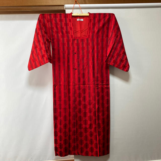 三越(ミツコシ)の着物　コート　羽織　赤 レディースの水着/浴衣(着物)の商品写真
