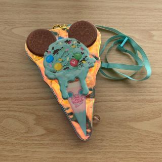 ディズニー(Disney)のピンクポップパラダイス　ミッキー　パスケース(キャラクターグッズ)