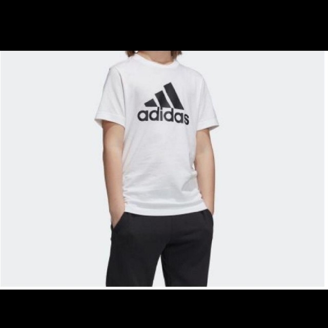 adidas(アディダス)の【新品】adidas　アディダス　キッズTシャツ　130cm キッズ/ベビー/マタニティのキッズ服男の子用(90cm~)(Tシャツ/カットソー)の商品写真