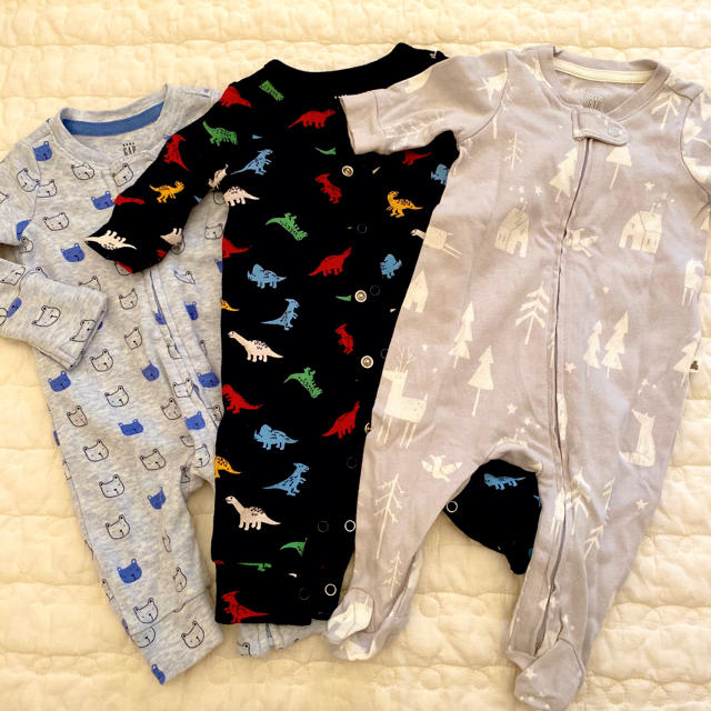 GAP(ギャップ)のGAPベビー　ロンパース　45 新生児 キッズ/ベビー/マタニティのベビー服(~85cm)(ロンパース)の商品写真