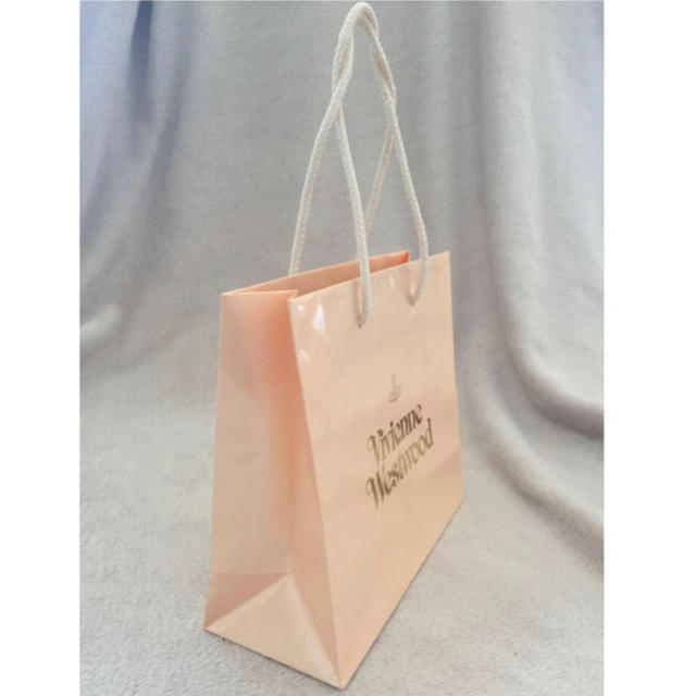 Vivienne Westwood(ヴィヴィアンウエストウッド)のvivienneショップバック中2枚 レディースのバッグ(ショップ袋)の商品写真