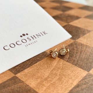 ココシュニック(COCOSHNIK)のココシュニック　ダイヤモンドフクリン留ピアス　k10 (ピアス)