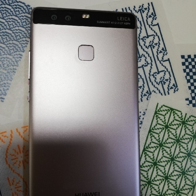 Huawei p9 32㌐ SIMフリースマホ