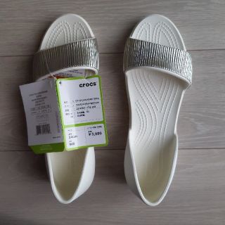 クロックス(crocs)の（perusya様専用）【新品】クロックス　サンダル(サンダル)