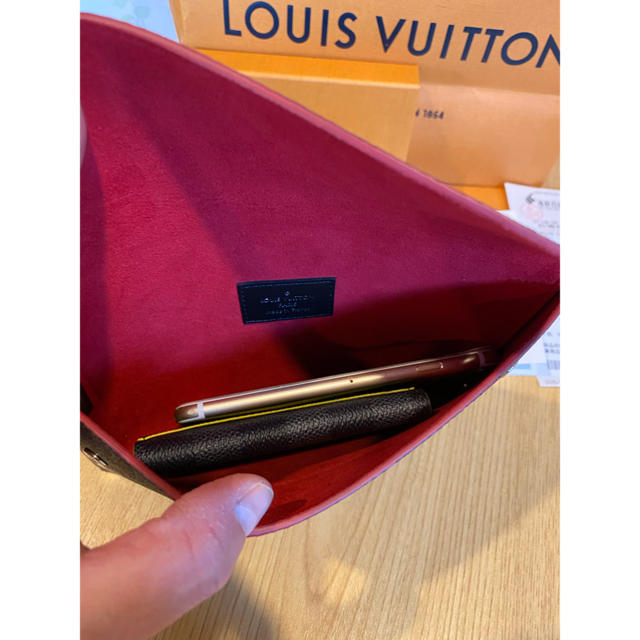 LOUIS VUITTON(ルイヴィトン)のルイヴィトン　カードケース　クラッチバッグセットLouisVuitton メンズのバッグ(セカンドバッグ/クラッチバッグ)の商品写真