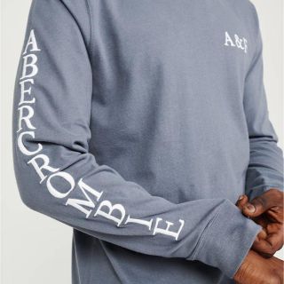 アバクロンビーアンドフィッチ(Abercrombie&Fitch)の【正規品】アバクロ A&F アップリケロゴロングTシャツ ブルーグレイ M(Tシャツ/カットソー(七分/長袖))