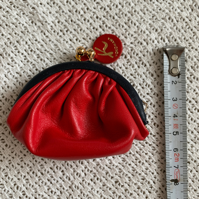 Kitamura(キタムラ)のキタムラ　赤コインケース　がま口　未使用新品 レディースのファッション小物(コインケース)の商品写真