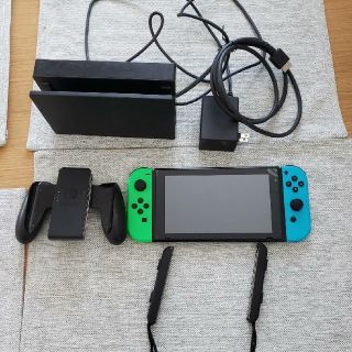 ニンテンドースイッチ(Nintendo Switch)のSwitch　本体　中古(家庭用ゲーム機本体)