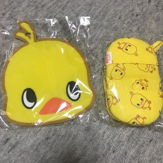 ニッシンショクヒン(日清食品)のひよこちゃん鍋つかみと鍋敷き　日清　非売品(収納/キッチン雑貨)