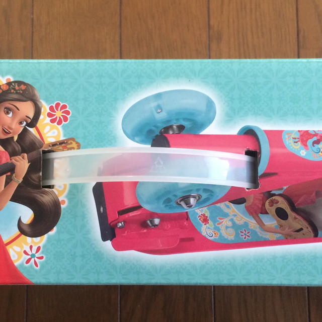 Disney(ディズニー)の新品 イージースケーター エンタメ/ホビーのテーブルゲーム/ホビー(三輪車/乗り物)の商品写真