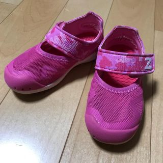 ニューバランス(New Balance)のニューバランス　サンダル　ピンク　16com(サンダル)