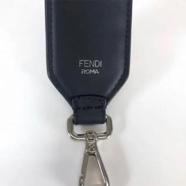 FENDI(フェンディ)の【美品・送料無料】フェンディ マルチカラー ズッカ ミニストラップユー レディースのファッション小物(その他)の商品写真