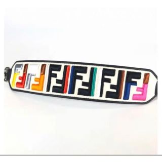 フェンディ(FENDI)の【美品・送料無料】フェンディ マルチカラー ズッカ ミニストラップユー(その他)