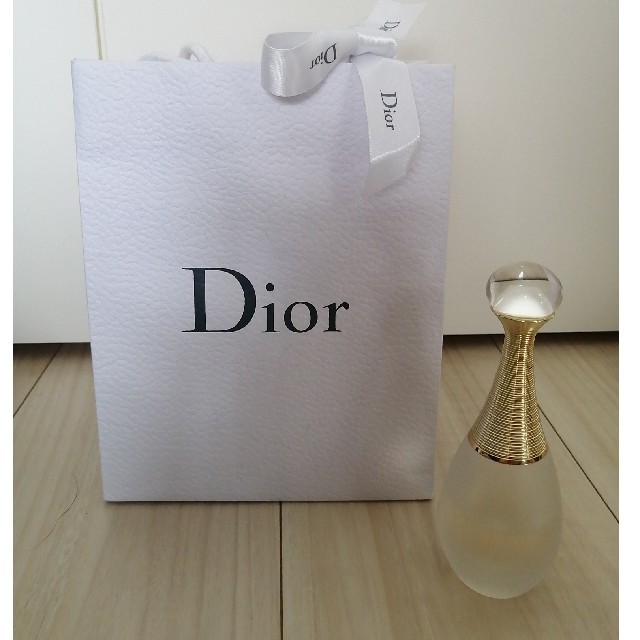 Christian Dior(クリスチャンディオール)のお値下げ　ジャドール　ヘアミスト　30cc コスメ/美容のヘアケア/スタイリング(ヘアウォーター/ヘアミスト)の商品写真