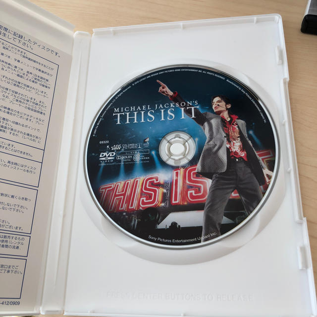 マイケル・ジャクソン　THIS　IS　IT　コレクターズ・エディション DVD エンタメ/ホビーのDVD/ブルーレイ(舞台/ミュージカル)の商品写真