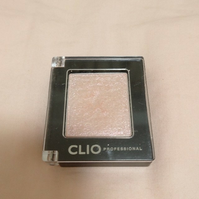 CLIO クリオ アイシャドウ G03 Pin Light ピンライト プラザ コスメ/美容のベースメイク/化粧品(アイシャドウ)の商品写真