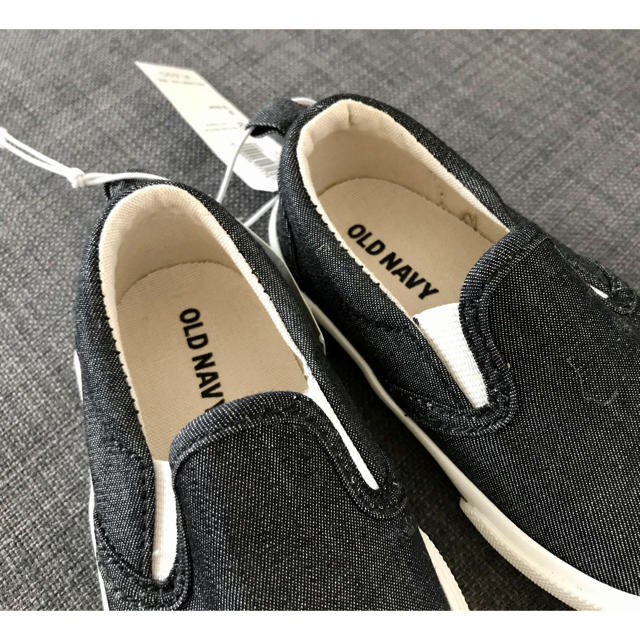 Old Navy(オールドネイビー)の新品★OLD NAVY スリッポン 12.5㎝　スニーカー  オールドネイビー エンタメ/ホビーのエンタメ その他(その他)の商品写真