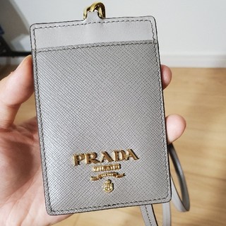 プラダ(PRADA)のprada card case プラダ カードケース ネックレス (名刺入れ/定期入れ)