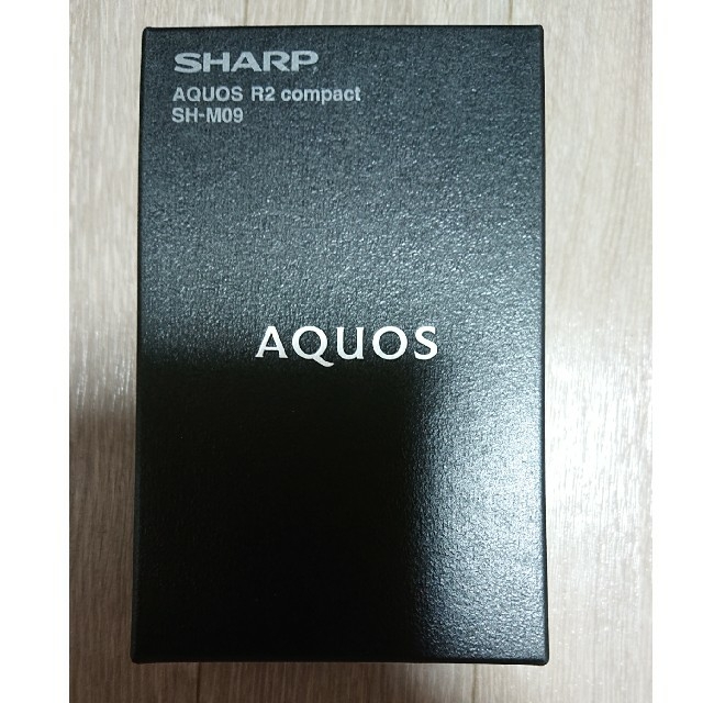 シャープ　AQUOS R2 compact SH-M09　ピュアブラック