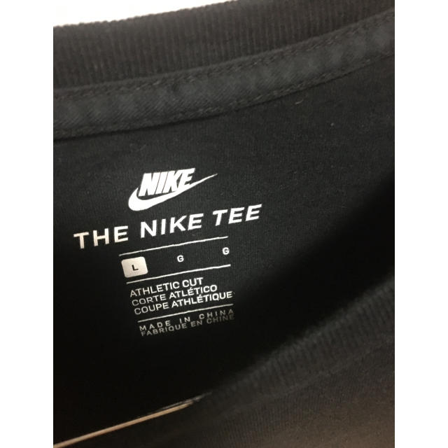 NIKE(ナイキ)のNIKE Tシャツ スニーカープリント スニーカー箱  変わったデザイン ナイキ メンズのトップス(Tシャツ/カットソー(半袖/袖なし))の商品写真