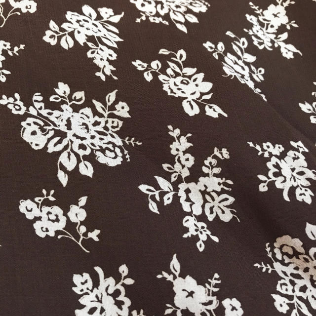自由区(ジユウク)の自由区　花柄ロングスカート サイズL レディースのワンピース(ひざ丈ワンピース)の商品写真