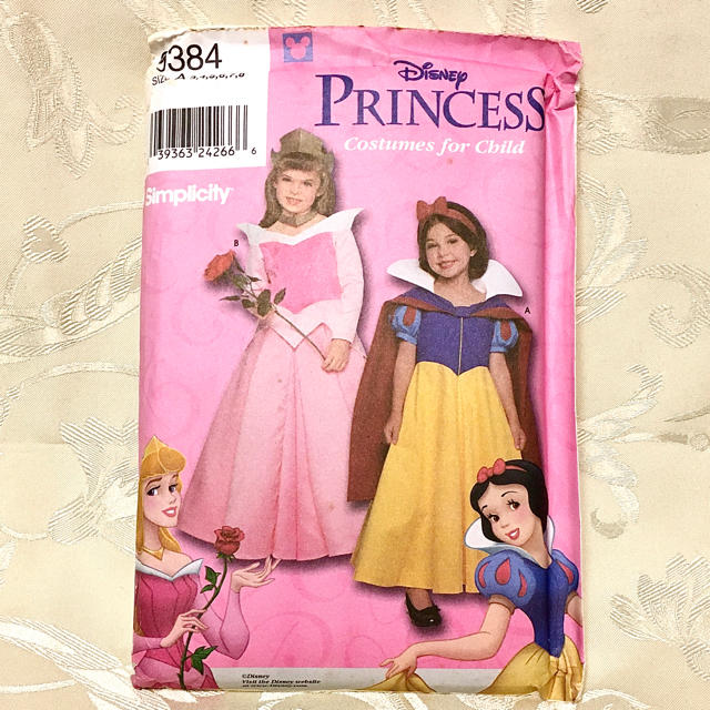 Disney ディズニープリンセス キッズ 用ドレス型紙 オーロラ姫 白雪姫 パターンの通販 By Kuuyan S Shop ディズニーならラクマ