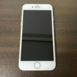 アップル(Apple)のiPhone7 32GB SIMロック解除　(スマートフォン本体)