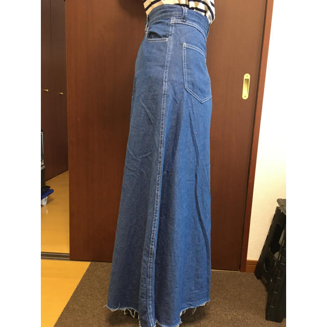 URBAN RESEARCH(アーバンリサーチ)の値下げ　アーバンリサーチ　ロングスカート　36 レディースのスカート(ロングスカート)の商品写真