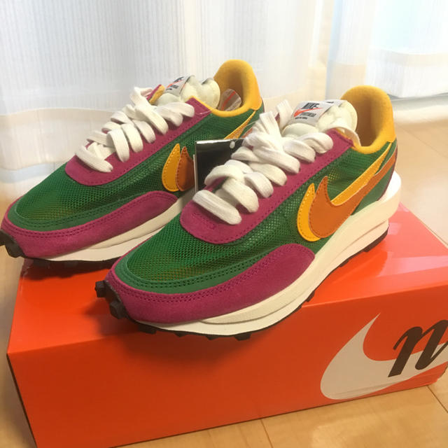 NIKE(ナイキ)のSacai NIKE LD Waffle ‘Pine Green’ 23.5cm レディースの靴/シューズ(スニーカー)の商品写真