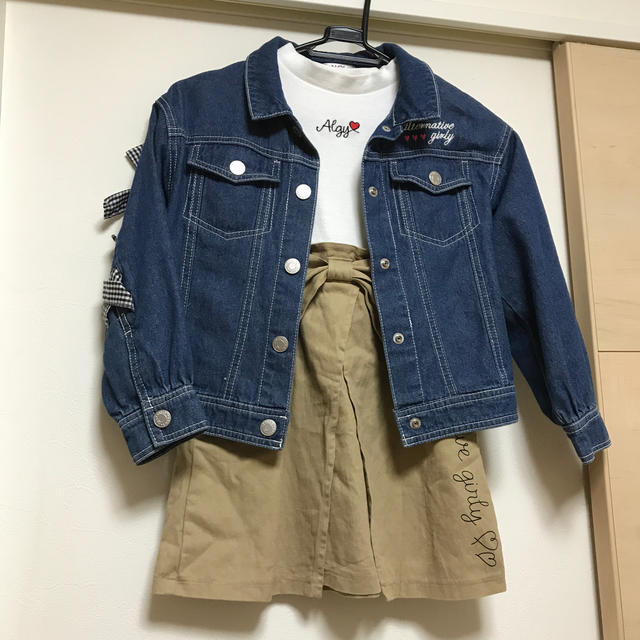 デニムジャケット、ワンピースセット キッズ/ベビー/マタニティのキッズ服女の子用(90cm~)(ジャケット/上着)の商品写真