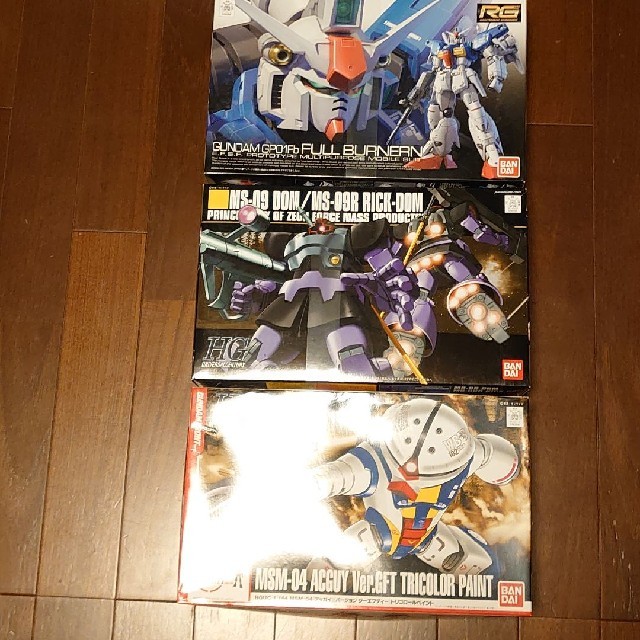 BANDAI(バンダイ)のガンプラセット　RG×1 HG×5 エンタメ/ホビーのおもちゃ/ぬいぐるみ(プラモデル)の商品写真