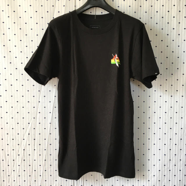 QUIKSILVER(クイックシルバー)のQSクイックシルバーHawaiiワイメア限定デザインTシャツ kidsL14 キッズ/ベビー/マタニティのキッズ服男の子用(90cm~)(Tシャツ/カットソー)の商品写真