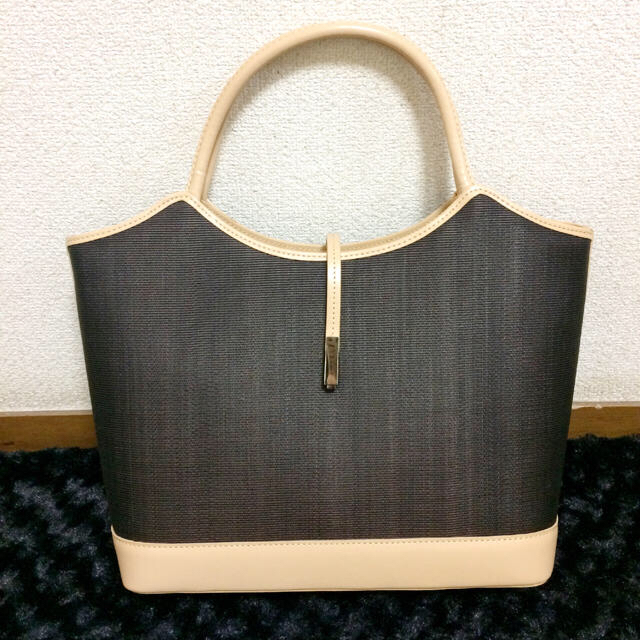 【美品】ダークブラウンのハンドバッグ♪ レディースのバッグ(トートバッグ)の商品写真