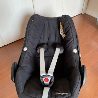 マキシコシ(Maxi-Cosi)の★値下げ★マキシコシ　ペブル　チャイルドシート　美品　カバー付き(自動車用チャイルドシート本体)