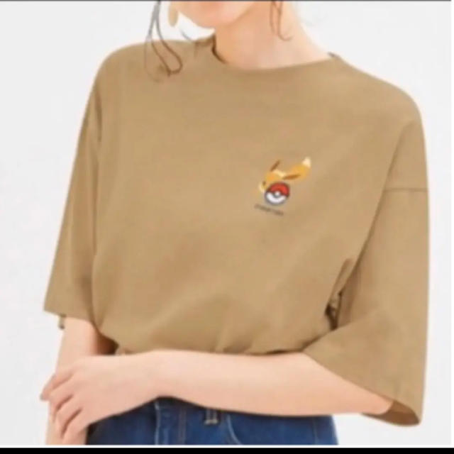 ポケモン(ポケモン)のhiroりん様専用　GU ポケモン　Tシャツ　Mサイズ　ライトブラウン レディースのトップス(Tシャツ(半袖/袖なし))の商品写真