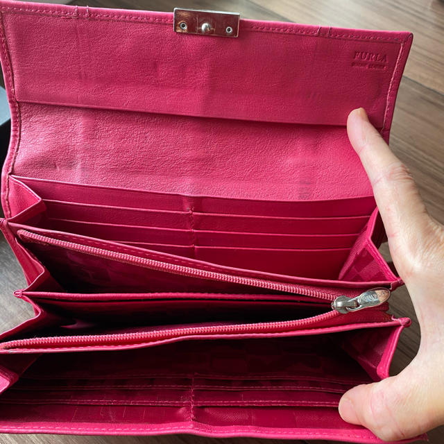 Furla(フルラ)のFURLA フルラピンク色長財布 レディースのファッション小物(財布)の商品写真