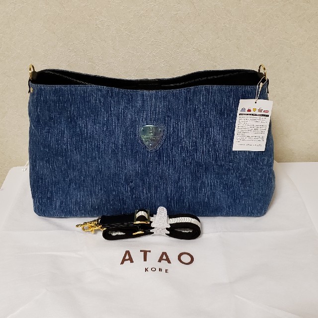 ATAO(アタオ)の新品未使用タグ付きアタオ　 エルヴィ　デニム レディースのバッグ(ショルダーバッグ)の商品写真