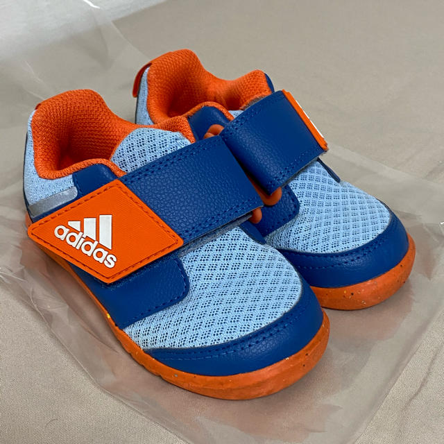 adidas(アディダス)の【美品】adidas 子供用スニーカー 13cm キッズ/ベビー/マタニティのベビー靴/シューズ(~14cm)(スニーカー)の商品写真