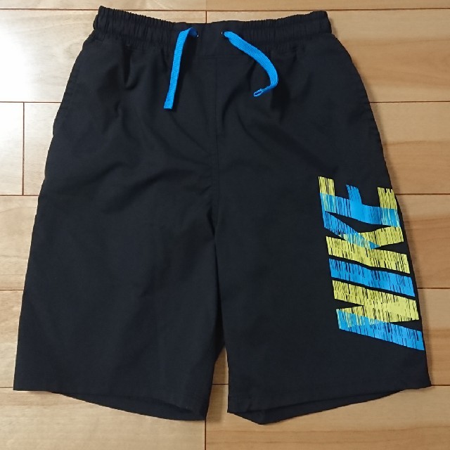 NIKE(ナイキ)のNIKE ボーイズ 水着 サーフパンツ 140 キッズ/ベビー/マタニティのキッズ服男の子用(90cm~)(水着)の商品写真