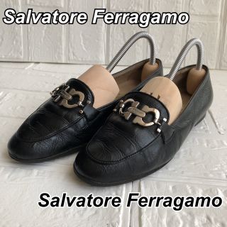 サルヴァトーレフェラガモ(Salvatore Ferragamo)のサルヴァトーレフェラガモ レザー パンプス ブラック(ハイヒール/パンプス)