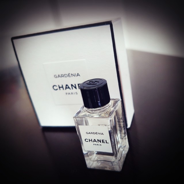 CHANEL - CHANEL GARDENIA オードゥトワレット 4mlの通販 by @ shop｜シャネルならラクマ