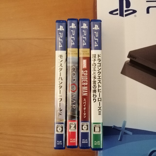 PlayStation4 500GB 本体とソフト4本セット　PS4