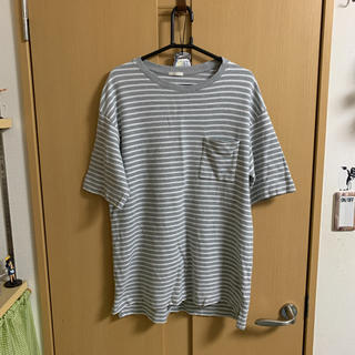 ジーユー(GU)のボーダー  グレー 細ライン Tシャツ Lサイズ(Tシャツ/カットソー(半袖/袖なし))
