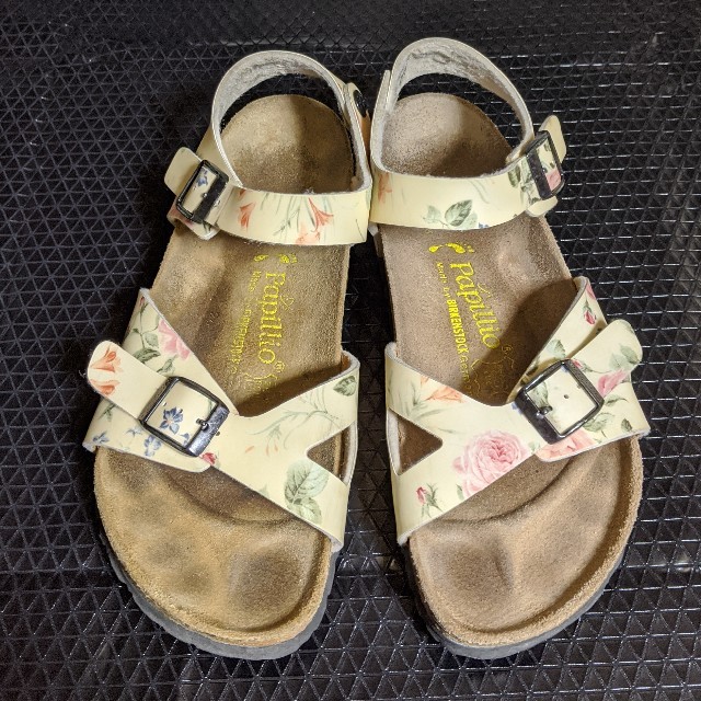 BIRKENSTOCKﾋﾞﾙｹﾝｼｭﾄｯｸ花柄ｻﾝﾀﾞﾙ