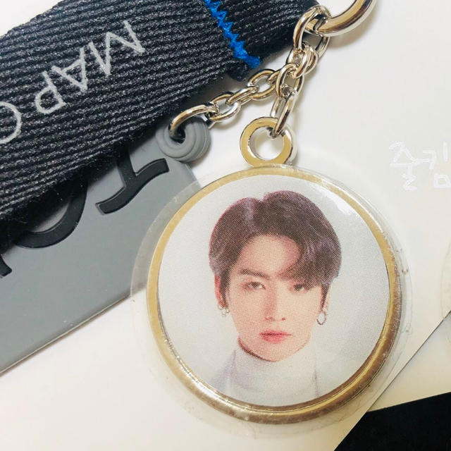 BTS ジョングク メッセージキーリング 最新な 新品未開封BTSジョングク展示会マイクキーリング