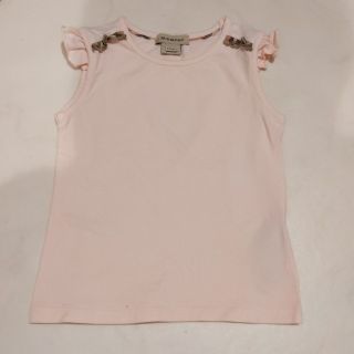 バーバリー(BURBERRY)のほぼ未使用　BURBERRY　トップス100センチ(Tシャツ/カットソー)